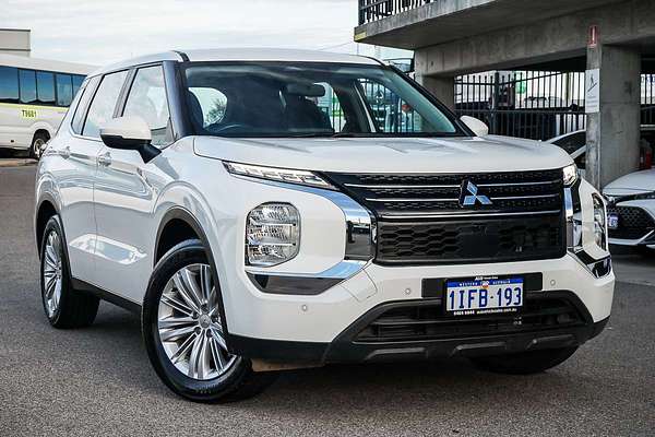 2024 Mitsubishi Outlander ES ZM