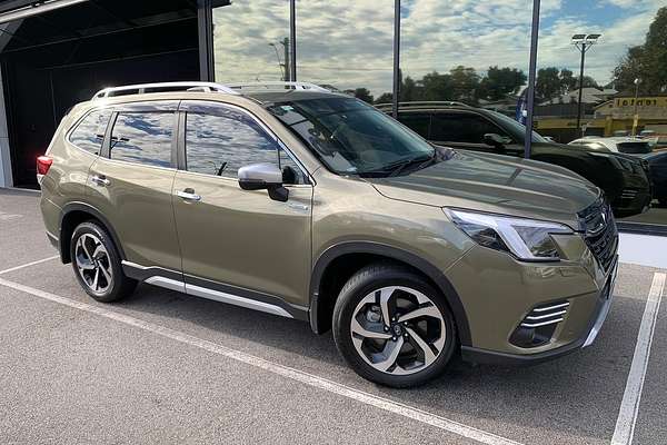 2024 Subaru Forester Hybrid S S5