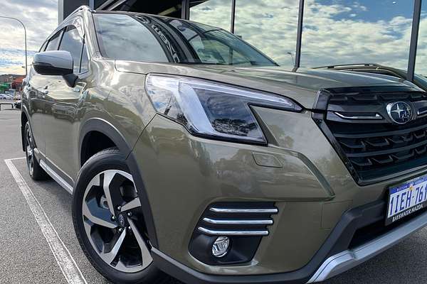 2024 Subaru Forester Hybrid S S5
