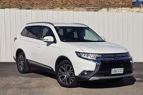 2017 Mitsubishi Outlander LS Safety Pack ZK