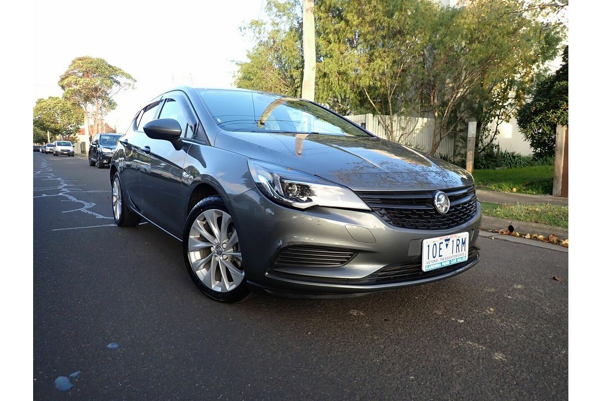 2018 Holden Astra R+ BK