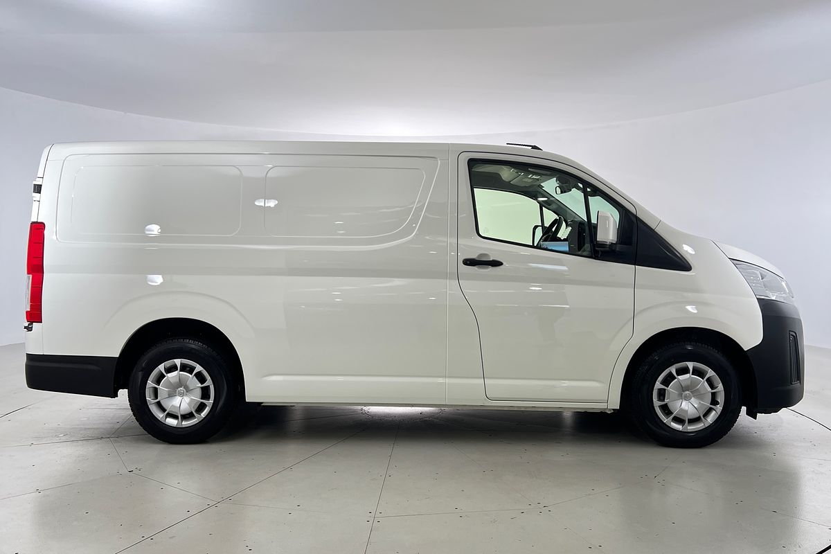 2023 Toyota Hiace Van LWB 2.8L T Diesel Automatic GDH300R