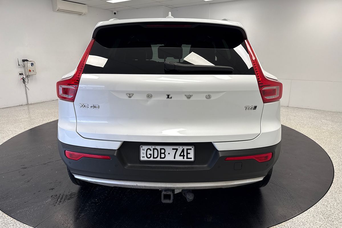 2021 Volvo XC40 T4 Inscription