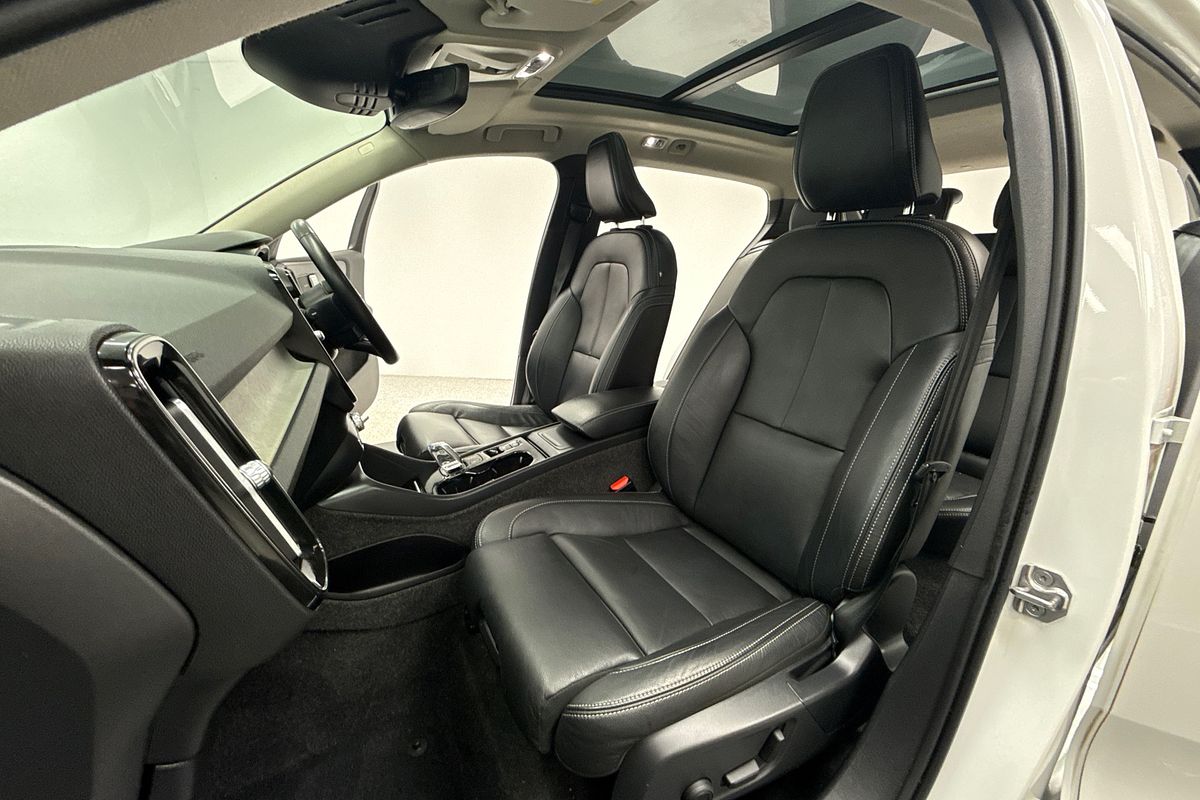 2021 Volvo XC40 T4 Inscription
