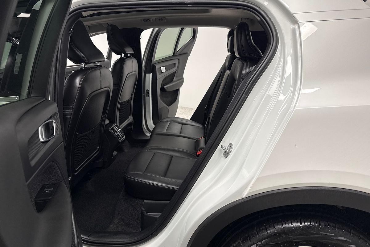 2021 Volvo XC40 T4 Inscription