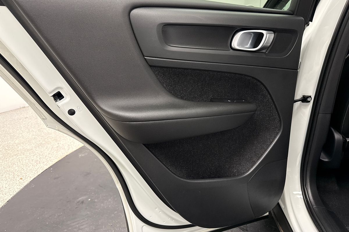 2021 Volvo XC40 T4 Inscription