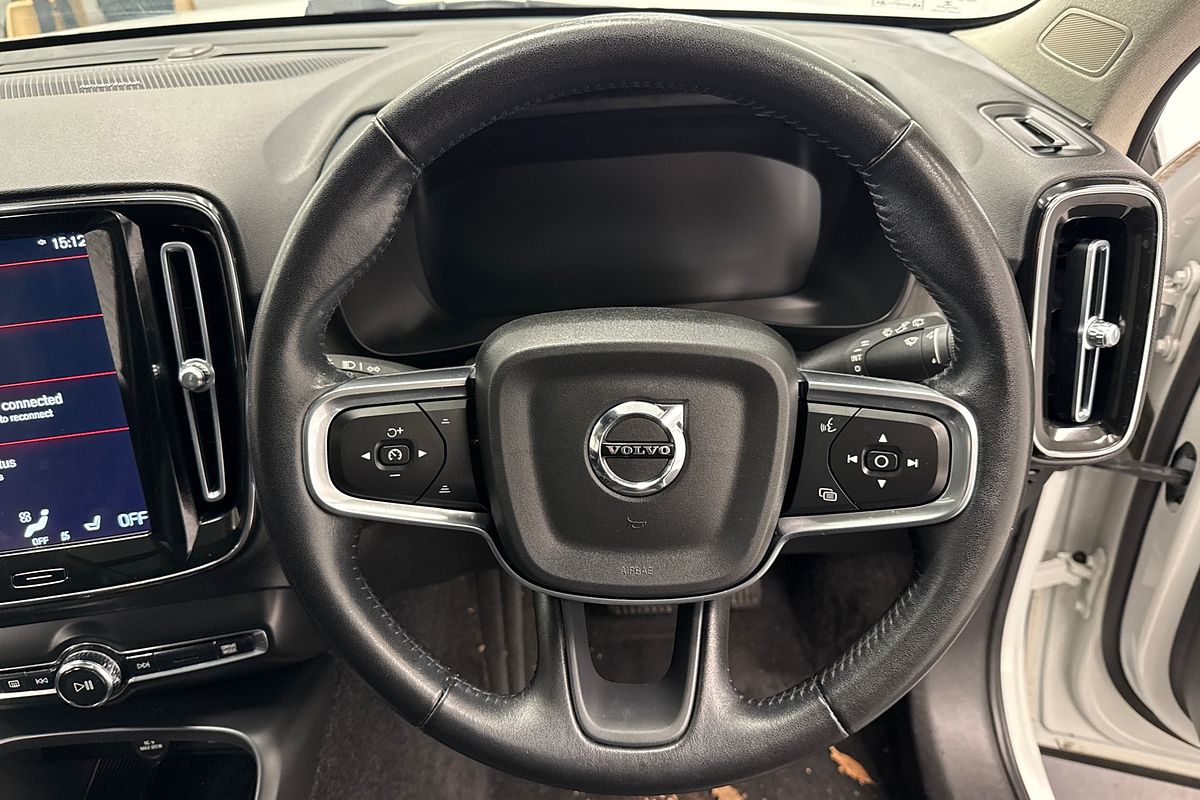 2021 Volvo XC40 T4 Inscription