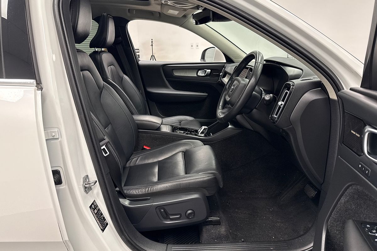 2021 Volvo XC40 T4 Inscription