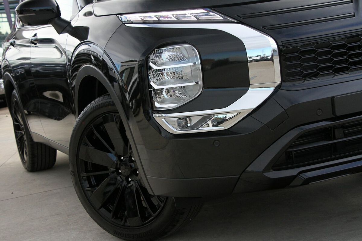 2026 Mitsubishi Outlander Black Edition ZM
