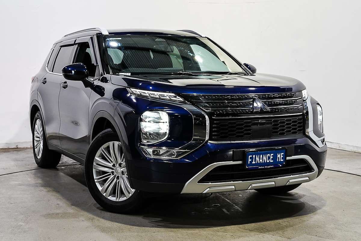 2024 Mitsubishi Outlander LS ZM