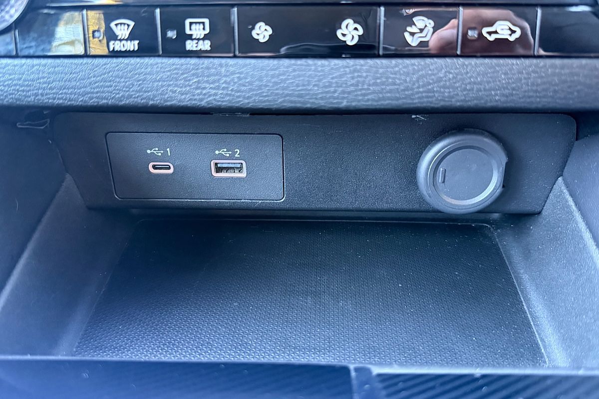 2022 Mitsubishi Outlander ES ZM