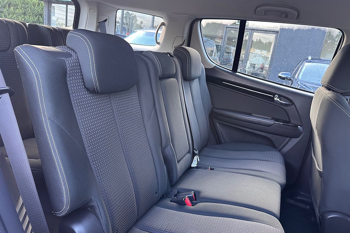 2019 Isuzu MU-X LS-M