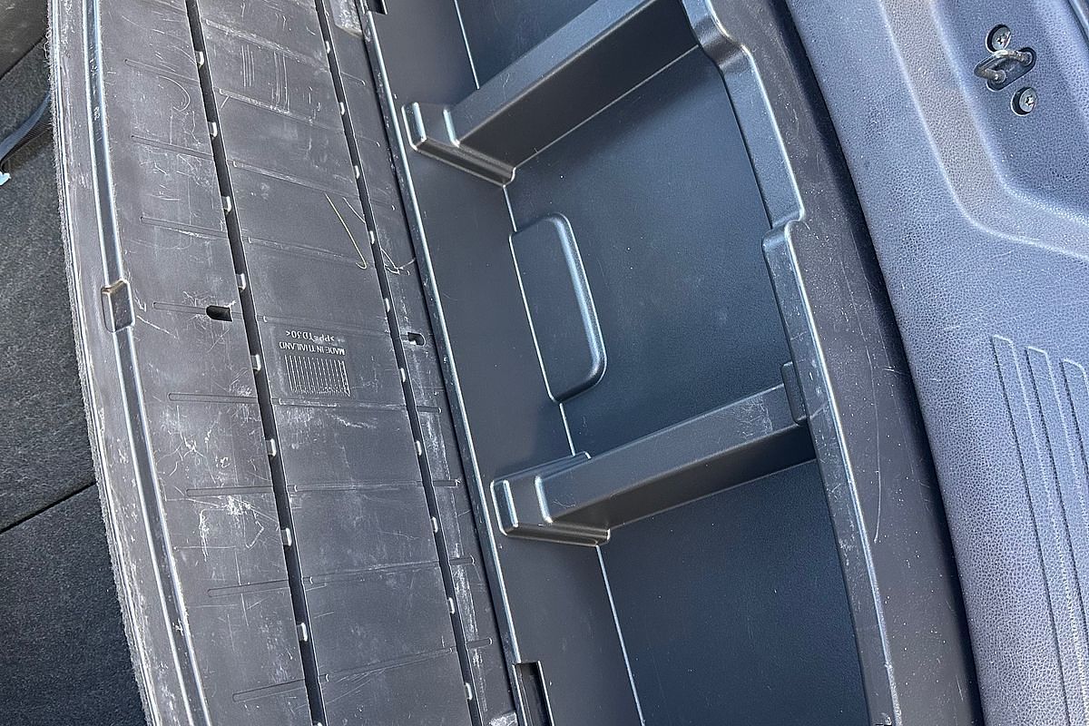 2019 Isuzu MU-X LS-M