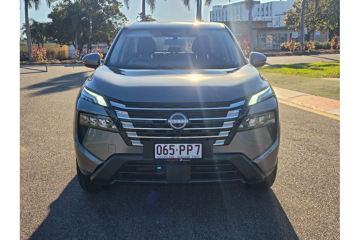 2025 Nissan X-TRAIL ST T33