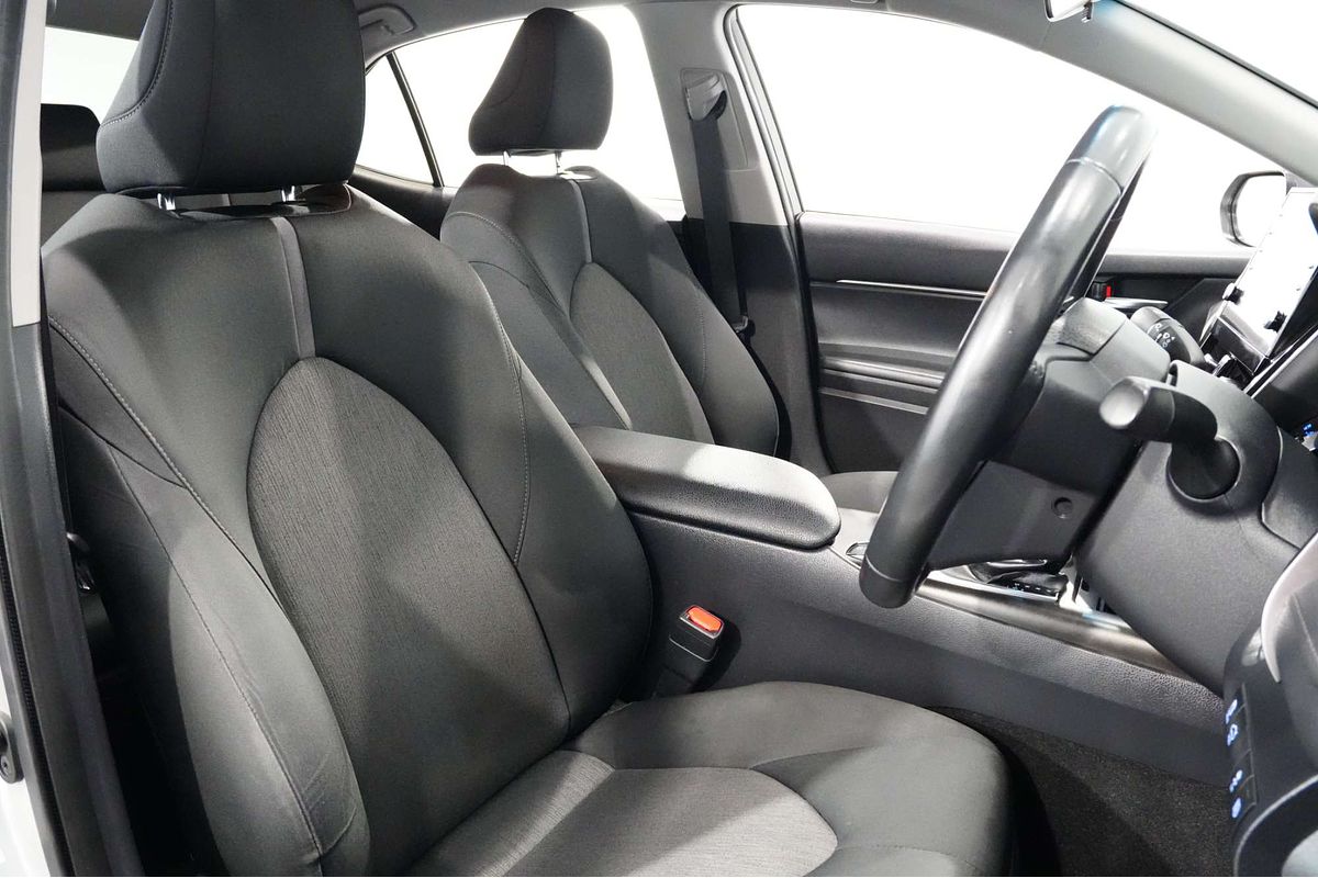 2022 Toyota Camry Ascent Sport AXVH70R