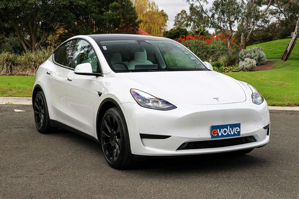 2022 Tesla Model Y Rear-Wheel Drive