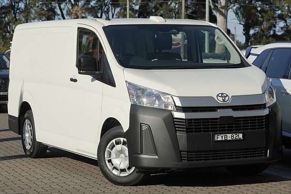 2025 Toyota Hiace GDH300R LWB