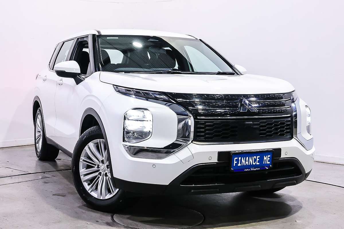 2024 Mitsubishi Outlander ES ZM