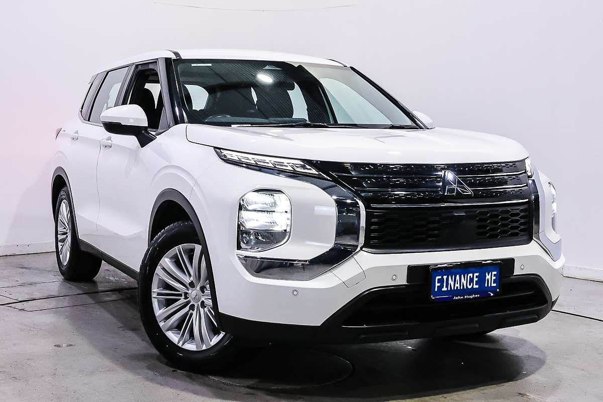 2024 Mitsubishi Outlander ES ZM