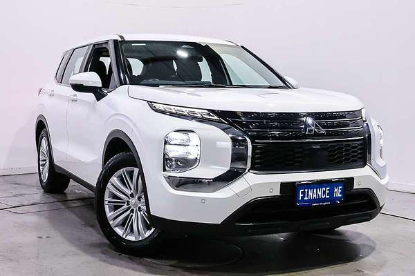 2024 Mitsubishi Outlander ES ZM
