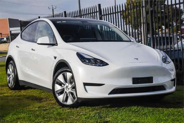 2023 Tesla Model Y Rear-Wheel Drive