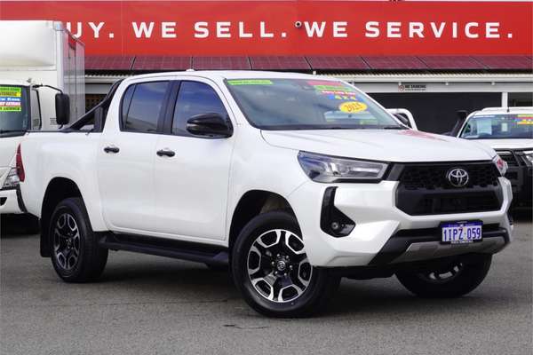 2025 Toyota Hilux SR5 48V GUN126R 4X4