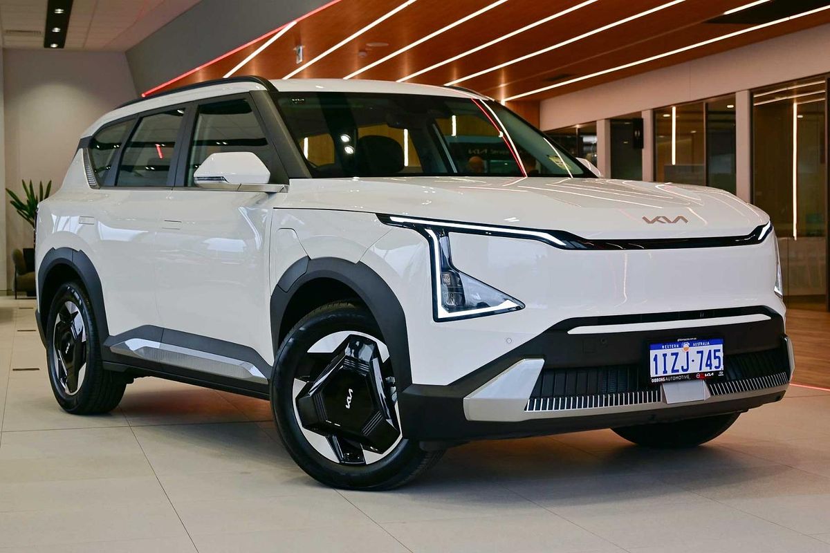 2026 Kia EV5 Air Standard Range OVc