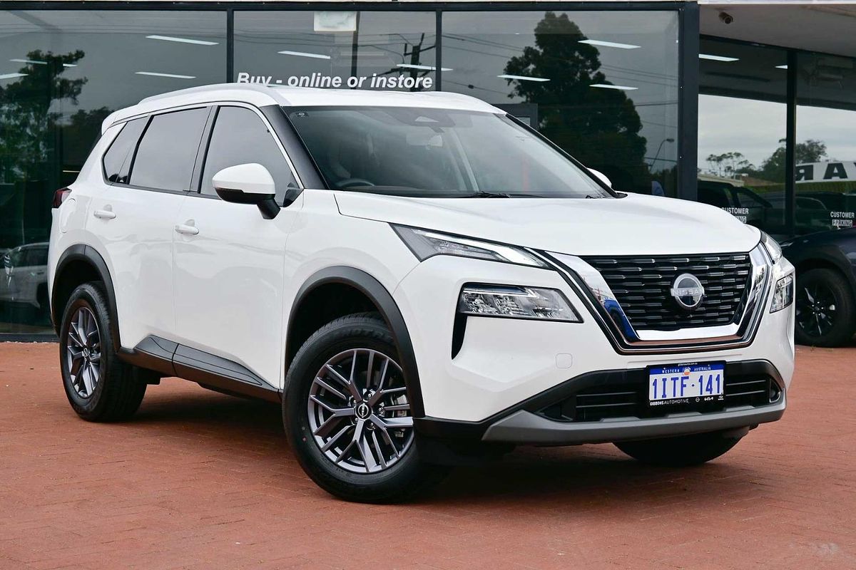 2025 Nissan X-TRAIL ST T33