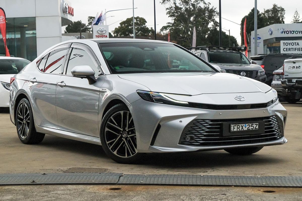 2025 Toyota Camry SL AXVH80R