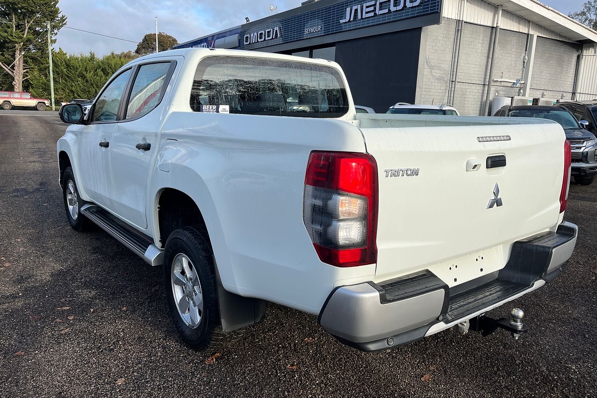 2021 Mitsubishi Triton GLX+ MR 4X4