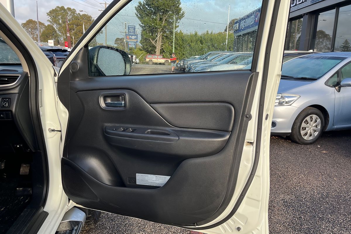 2021 Mitsubishi Triton GLX+ MR 4X4