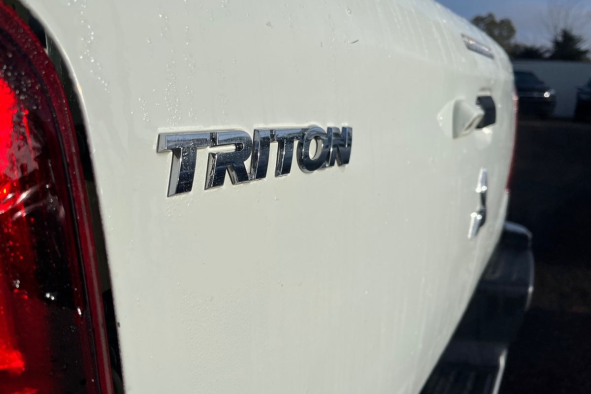 2021 Mitsubishi Triton GLX+ MR 4X4