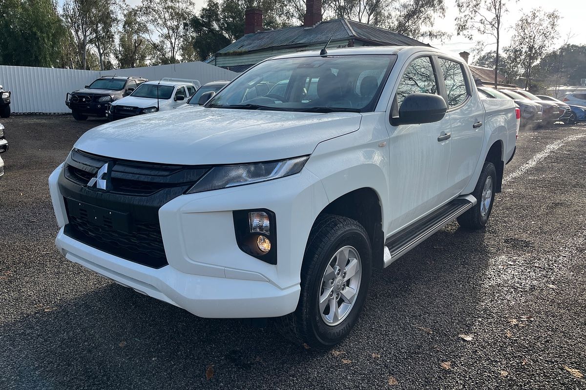 2021 Mitsubishi Triton GLX+ MR 4X4