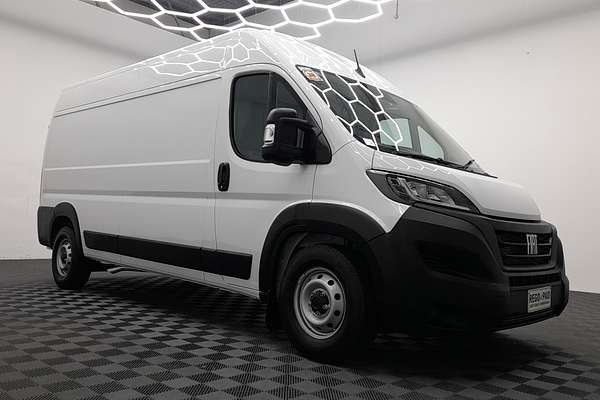 2025 Fiat Ducato Series 9 LWB Mid Roof