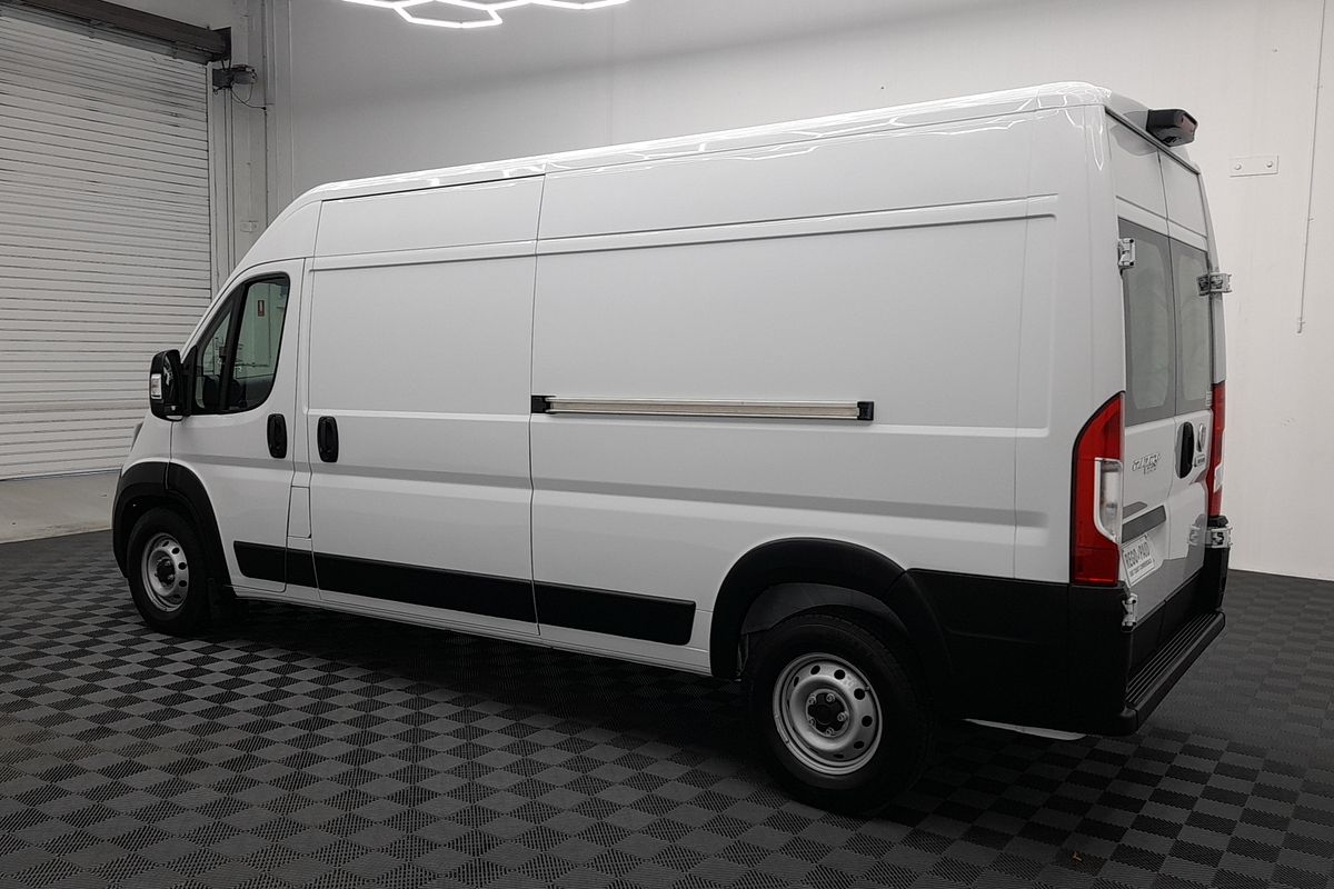 2025 Fiat Ducato Series 9 LWB Mid Roof
