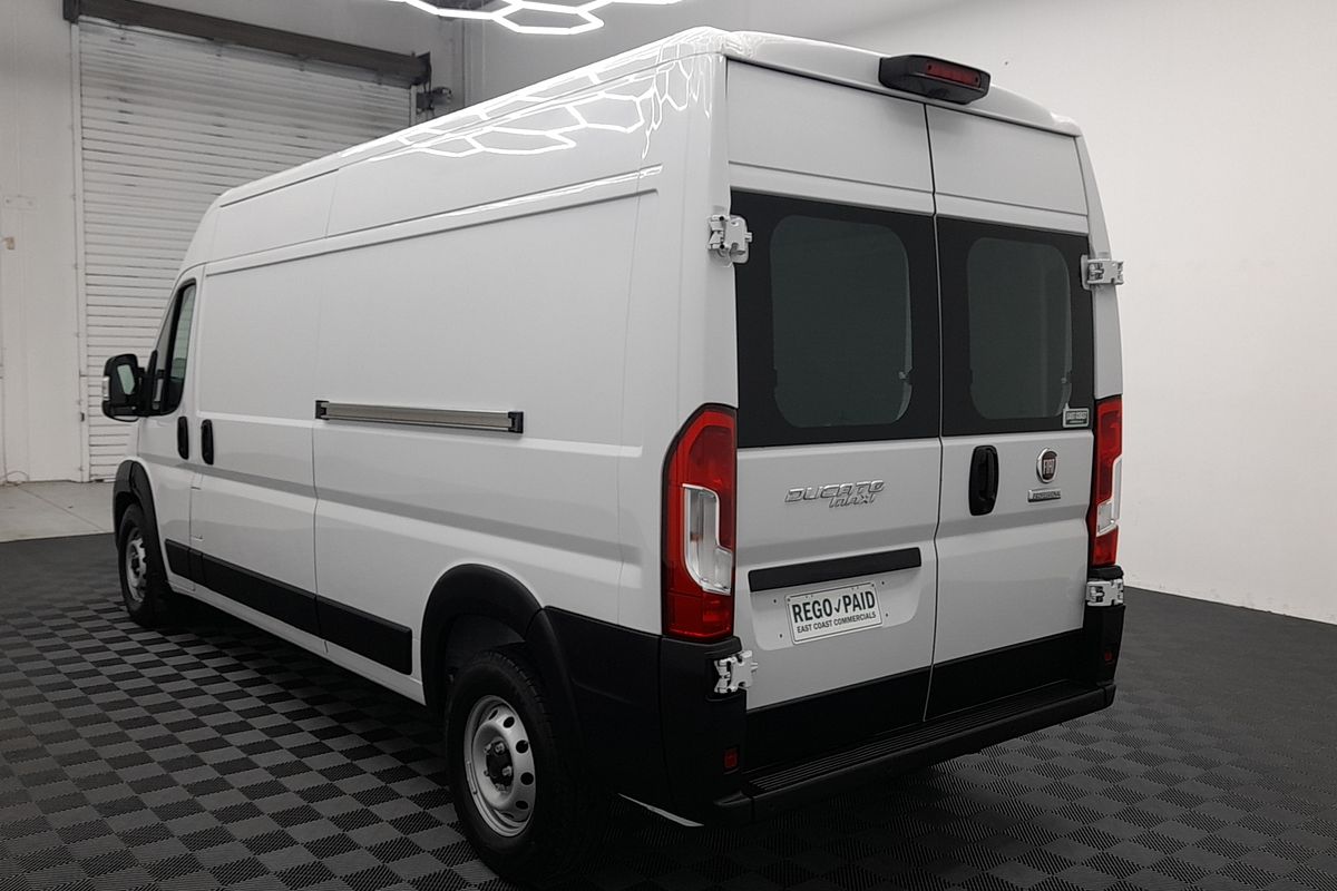 2025 Fiat Ducato Series 9 LWB Mid Roof