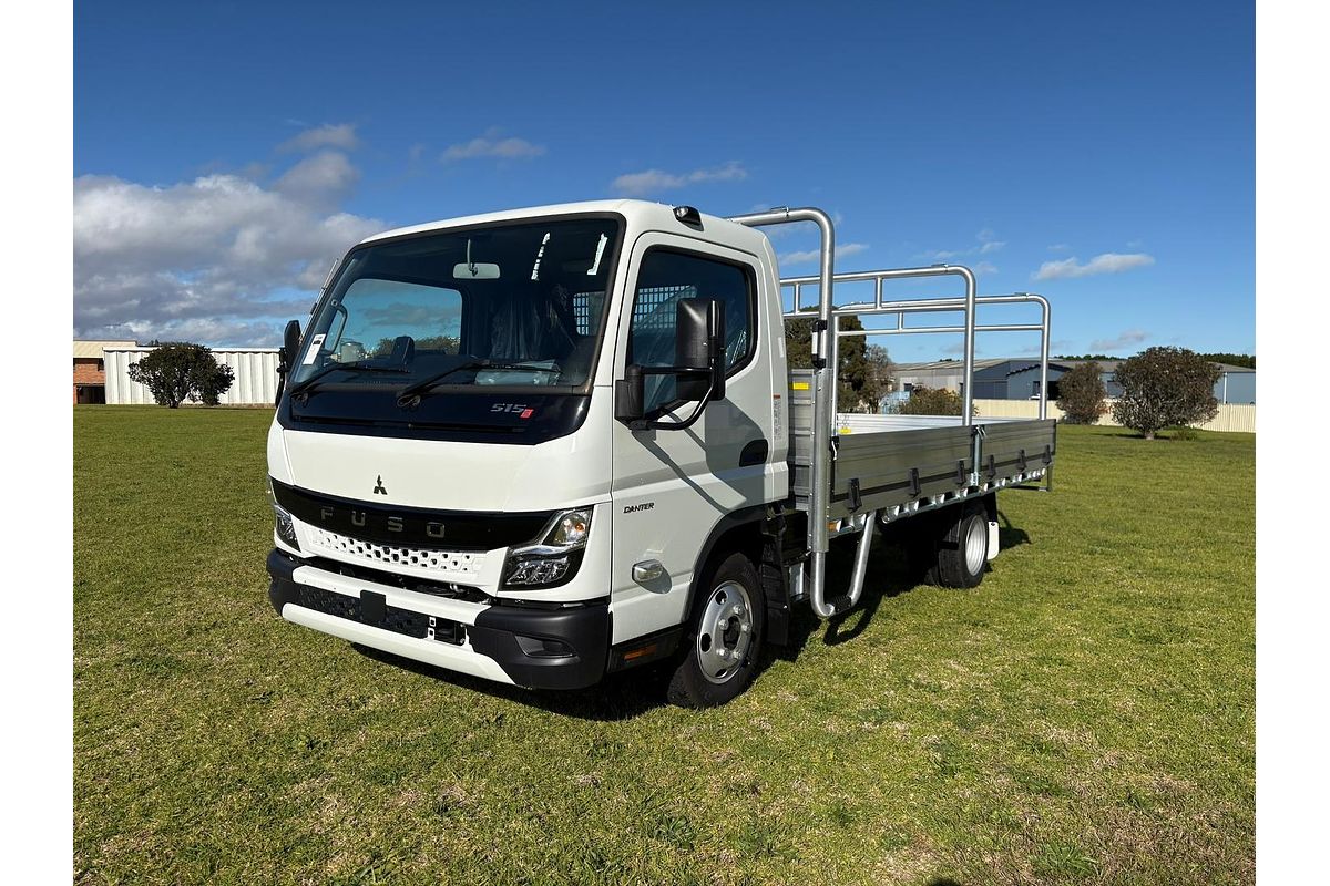 2025 Fuso Canter 515 image 3