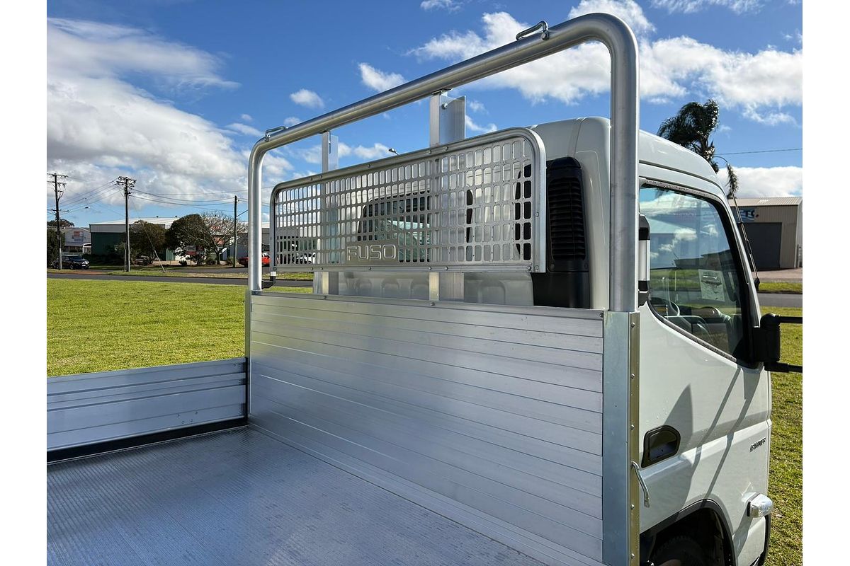 2025 Fuso Canter 515 image 11