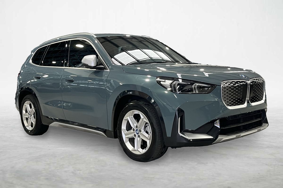 2024 BMW iX1 eDrive20 xLine U11