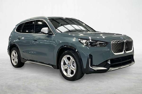 2024 BMW iX1 eDrive20 xLine U11