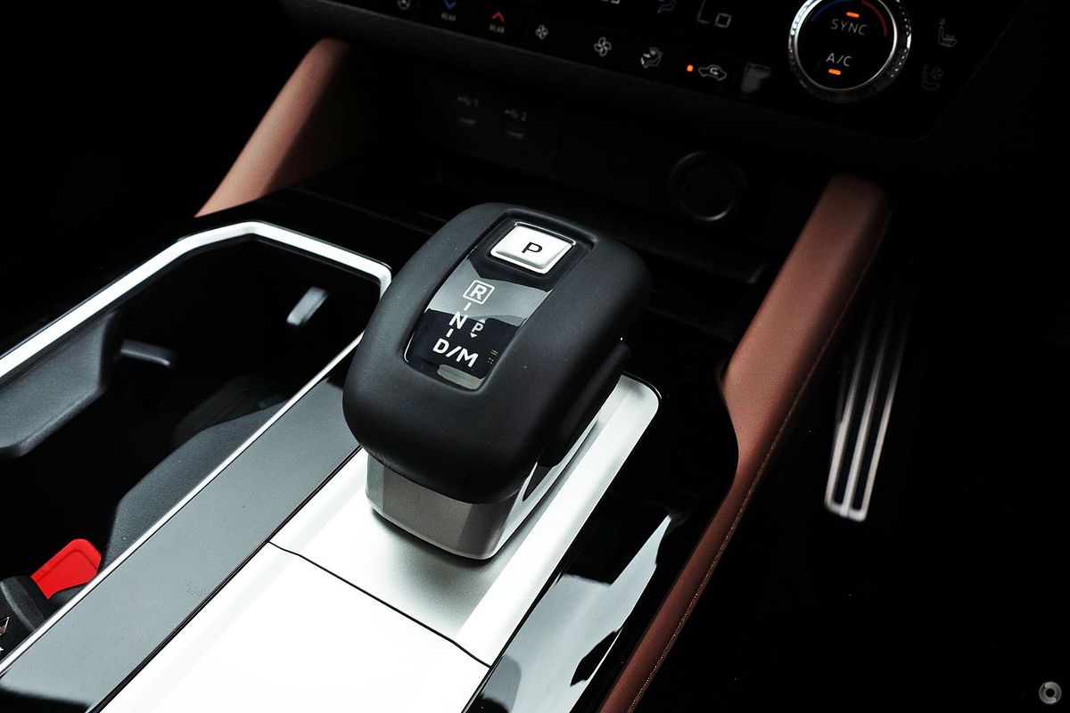 2025 Mitsubishi Outlander Exceed Tourer ZM