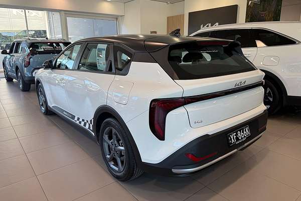 2025 Kia K4 S CL4m thumb-3