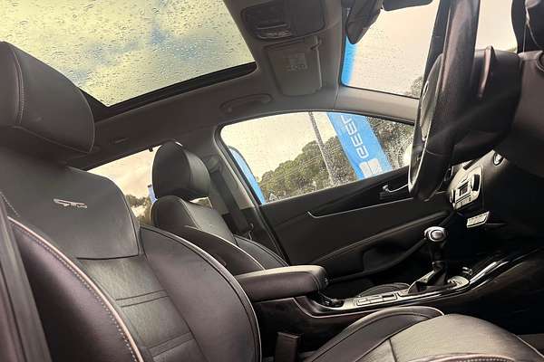 2017 Kia Sorento GT-Line UM thumb-9