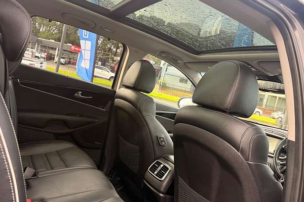 2017 Kia Sorento GT-Line UM thumb-11