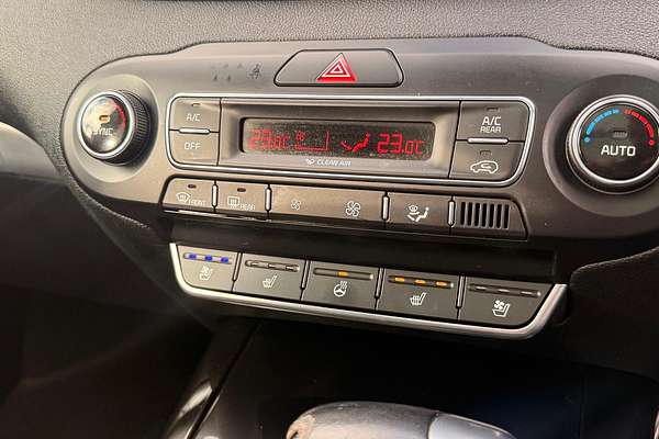 2017 Kia Sorento GT-Line UM thumb-31