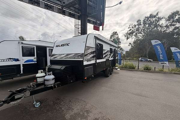 2024 Majestic KNIGHT 6.9m (23ft) SLE 22'6 Rear Club