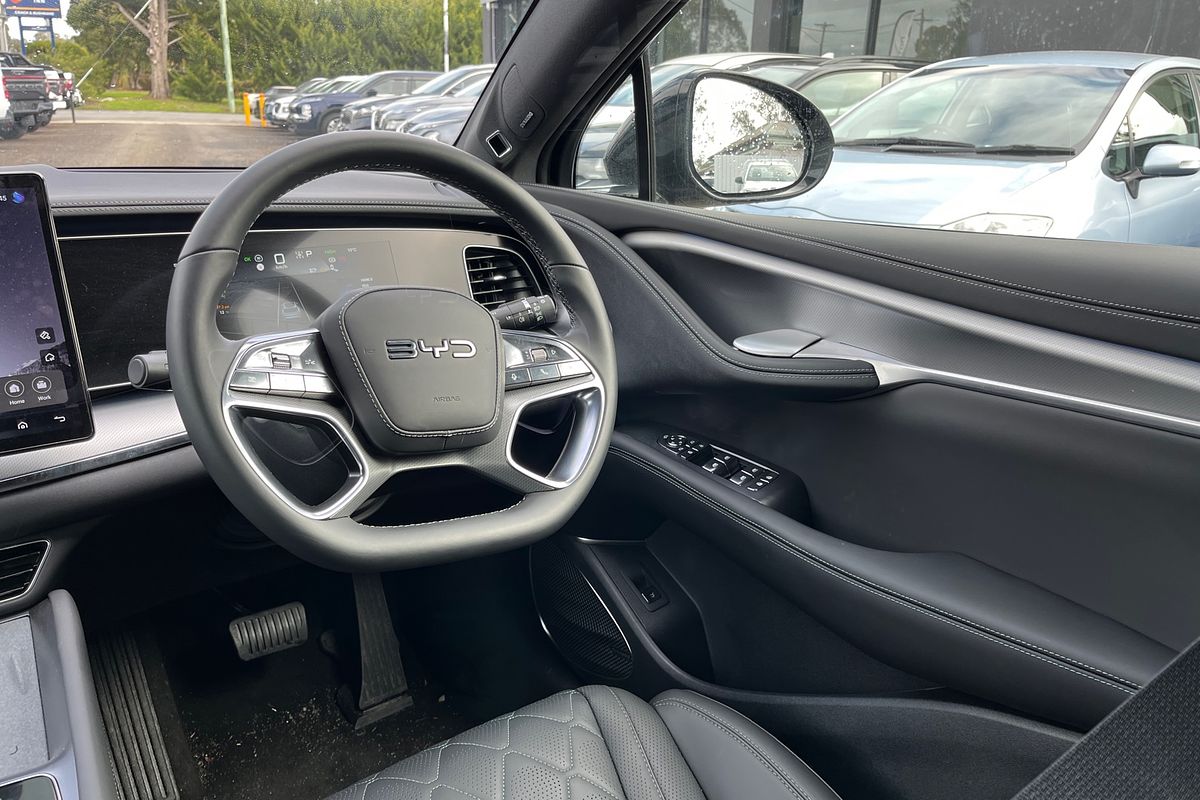 2025 BYD SEALION 7 Premium