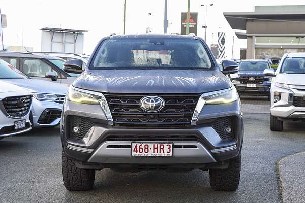 2022 Toyota Fortuner Crusade GUN156R thumb-2