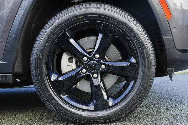 2023 Jeep Grand Cherokee Night Eagle WL thumb-4