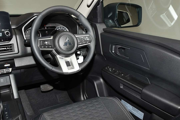2025 Mitsubishi Triton GLX-R MV thumb-36